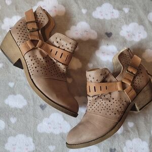 Jellypop tan ankle boots women's size 7.5